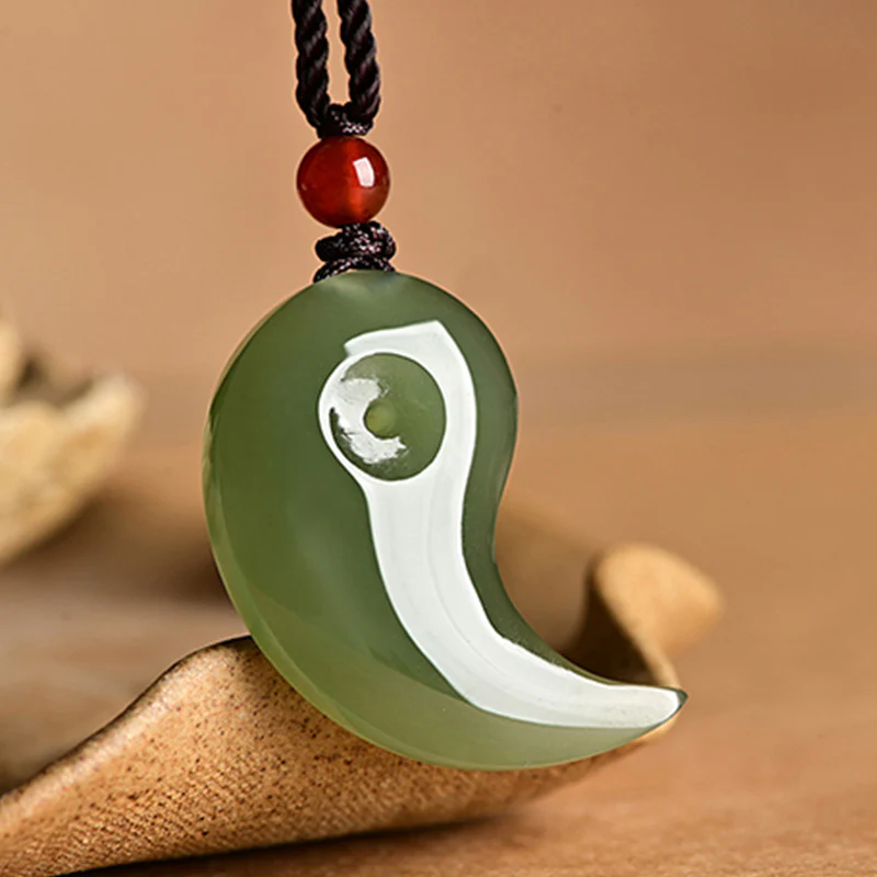 Collana con ciondolo a corda con benedizione di protezione in giada bianca e giada ciano Yin Yang - Image 3